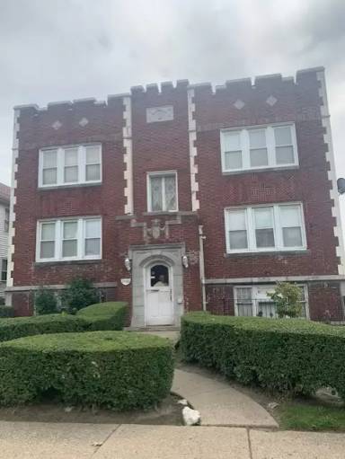 Main picture of 2055 Clements St