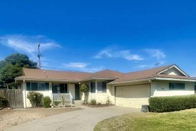 Main picture of 909 E Orange St