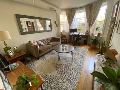 Main picture of 2321 W 22nd Pl