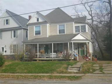 Main picture of 940 North Ct