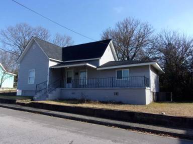Main picture of 76 Reynolds St