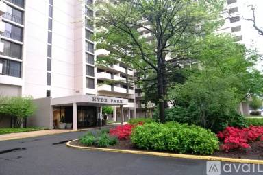 Main picture of Hyde Park Condominiums
