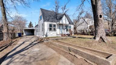 Main picture of 4721 E 5th St