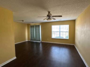 Main picture of 7002 White Pine Ave