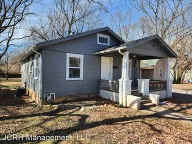 Main picture of 1207 N Rogers Ave
