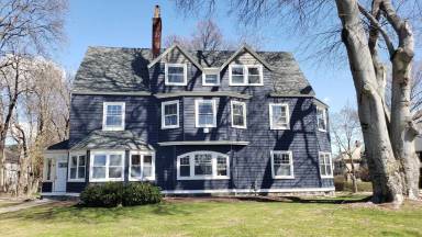 Main picture of 54 Cedar St