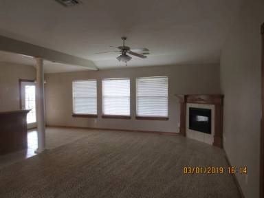 Main picture of 809 SE Brigadoon Way