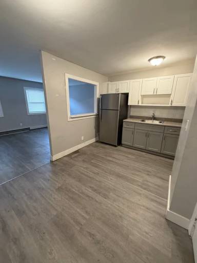Main picture of 394 Park Ave