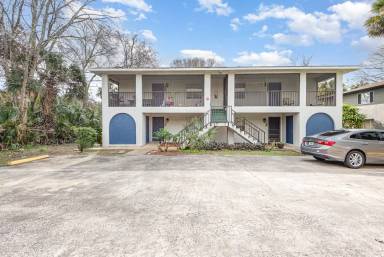 Main picture of 3521 Fox Hollow Dr