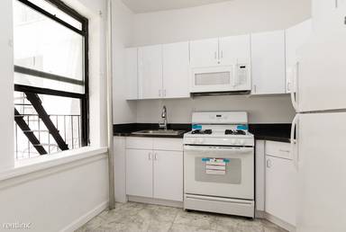 Main picture of 7322 Bay Pkwy