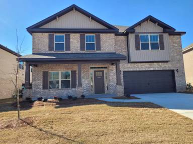 Main picture of 152 Kingswood Dr