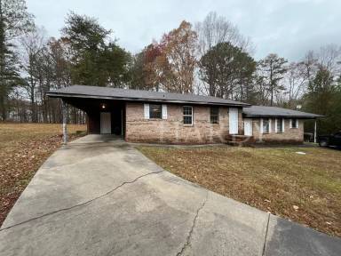 Main picture of 1556 Burnett Ferry Rd SW