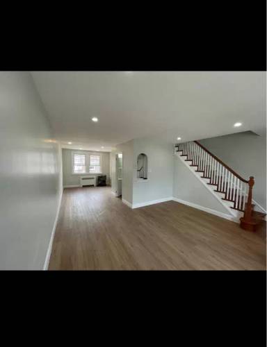 Main picture of 6604 Souder St