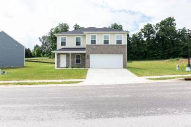 Main picture of 104 Ashwood Ave