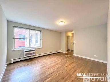 Main picture of 528 W Oakdale Ave