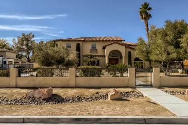 Main picture of 3175 S Tenaya Way