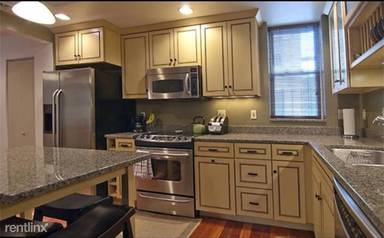 Main picture of 1415 Commonwealth Ave