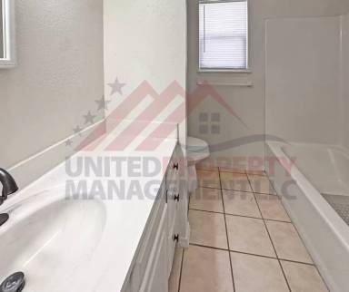 Main picture of 805 Merion Dr