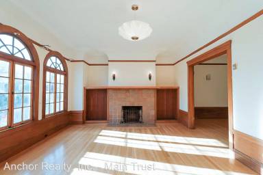 Main picture of 219 16th Ave