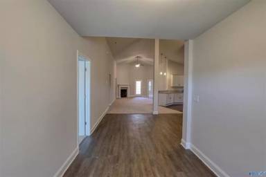 Main picture of 226 Abercorn Dr
