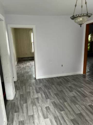 Main picture of 225 Depot St