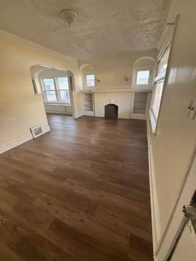 Main picture of 13906 Glendale Ave