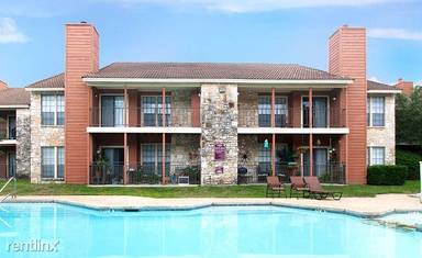 Main picture of The Broadwater at Salado Creek