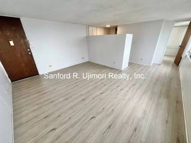 Main picture of Pearlridge Square Condominium