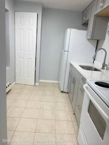 Main picture of 14 Thompson Dr