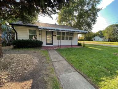 Main picture of 27135 Groveland St