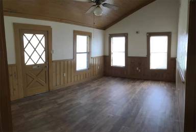 Main picture of 308 E Wheatland Rd