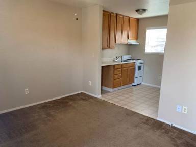 Main picture of 1250 W 2nd St