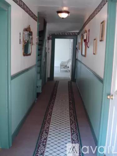Main picture of 106 S Main St