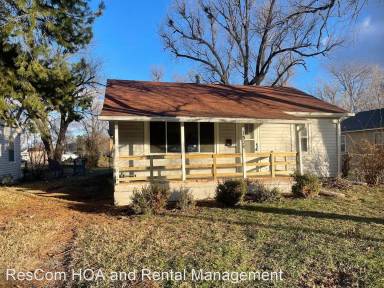 Main picture of 1324 S Richmond Ave
