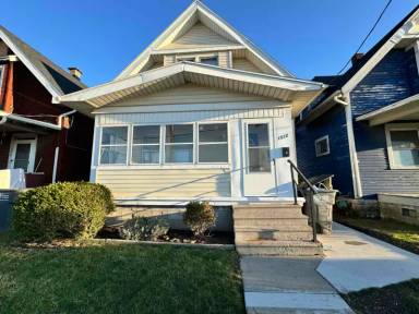 Main picture of 1512 Front St