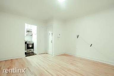 Main picture of 119 E 89th St