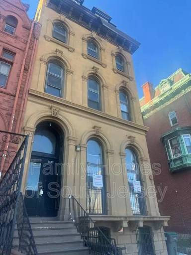 Main picture of 1432 N Broad St