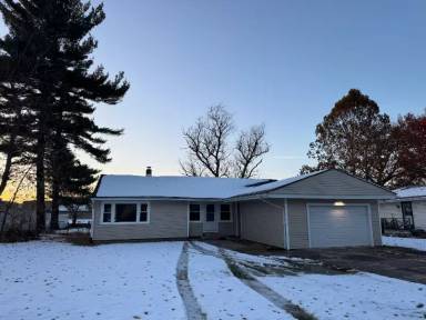 Main picture of 7020 Delaware St