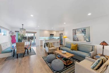 Main picture of 5207 Sealane Way