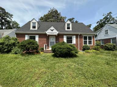 Main picture of 156 W Chester St