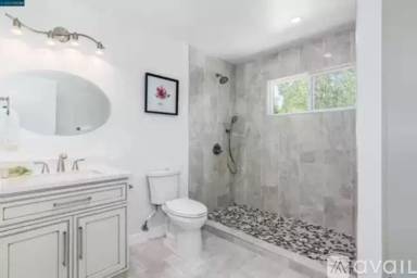 Main picture of 144 Glorietta Blvd