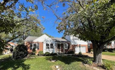 Main picture of 1110 S New Florissant Rd