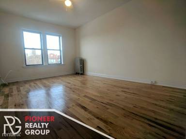 Main picture of 4851 N Damen Ave