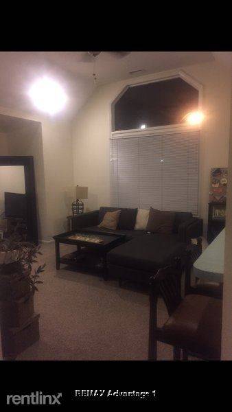 Main picture of 284 Highland St