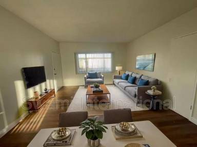 Main picture of 10970 S Figueroa St