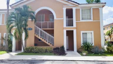 Main picture of 7070 NW 177th St