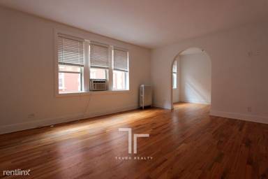 Main picture of 540-48 W Surf St