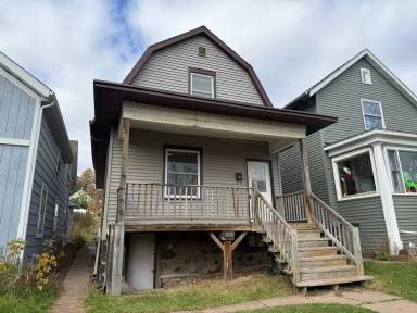 Main picture of 1623 E 5th St