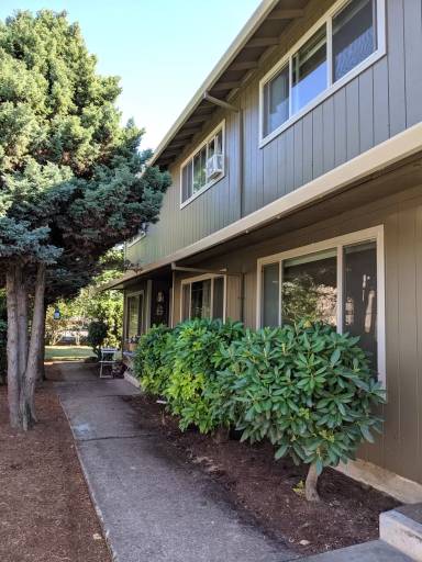 Main picture of 157 SE 3rd Ave