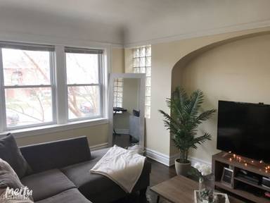 Main picture of 2940 N Kostner Ave